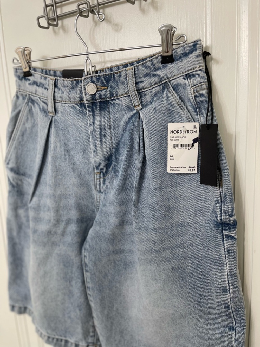 BlankNYC NWT Denim Shorts Size 24